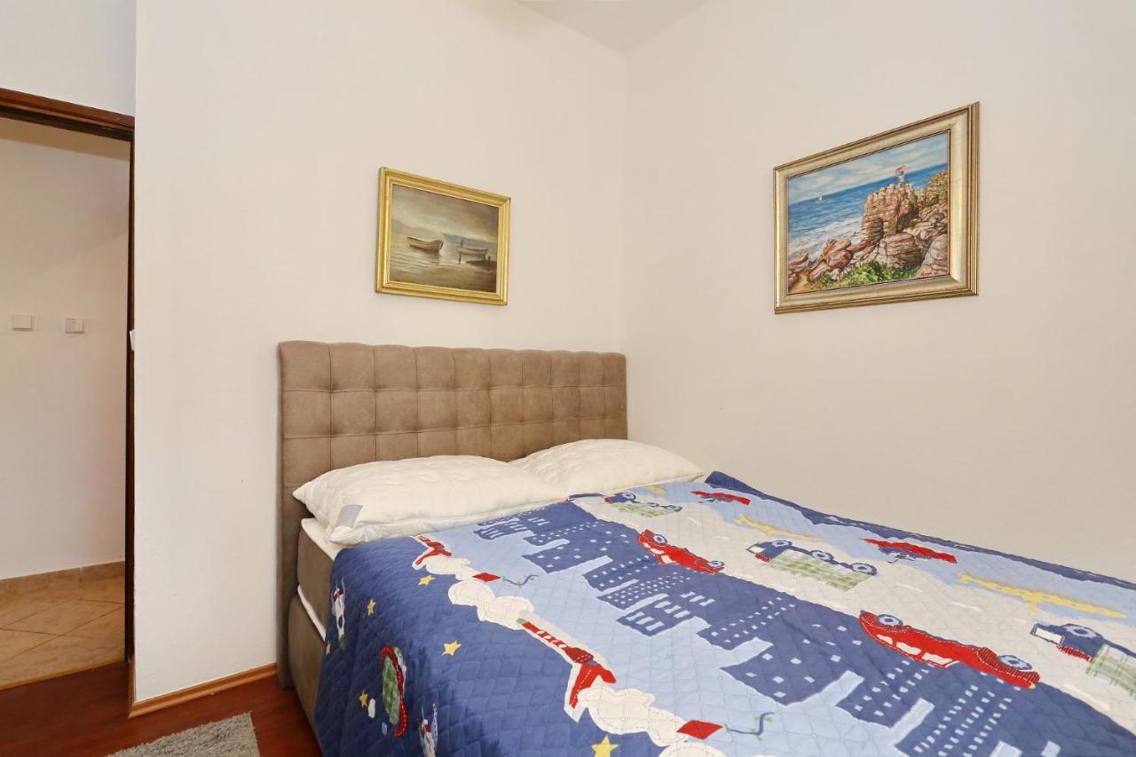 Apartments Ivan วีร์ ภายนอก รูปภาพ
